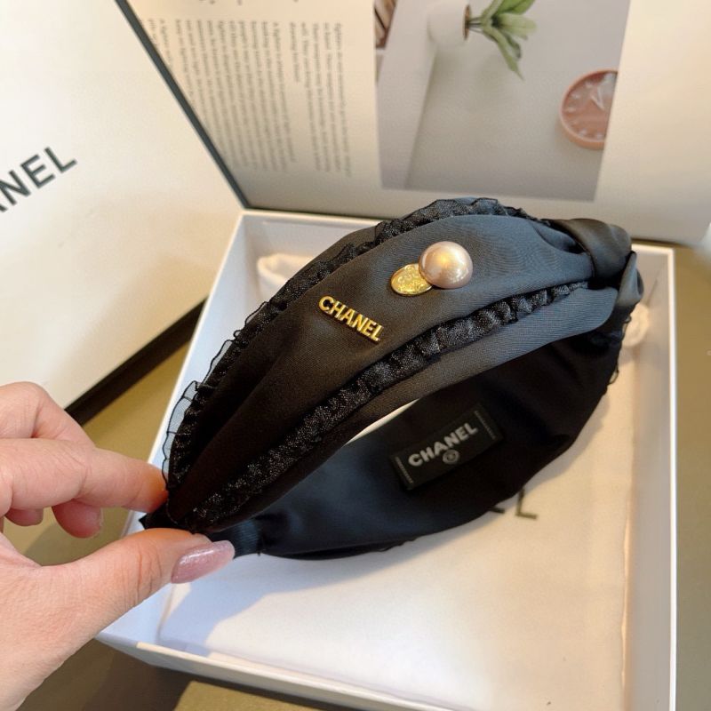 Chanel headband