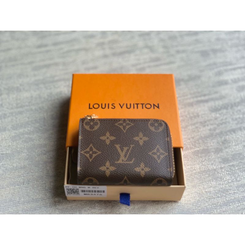 M83476 Noa Compact Wallet-Armagnac Brown